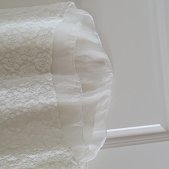 Lace Top - Picture 3 of 4